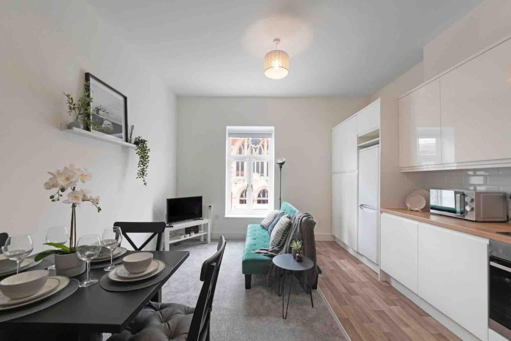 Town Center Apartment In Bishops Stortford Birchanger Екстериор снимка