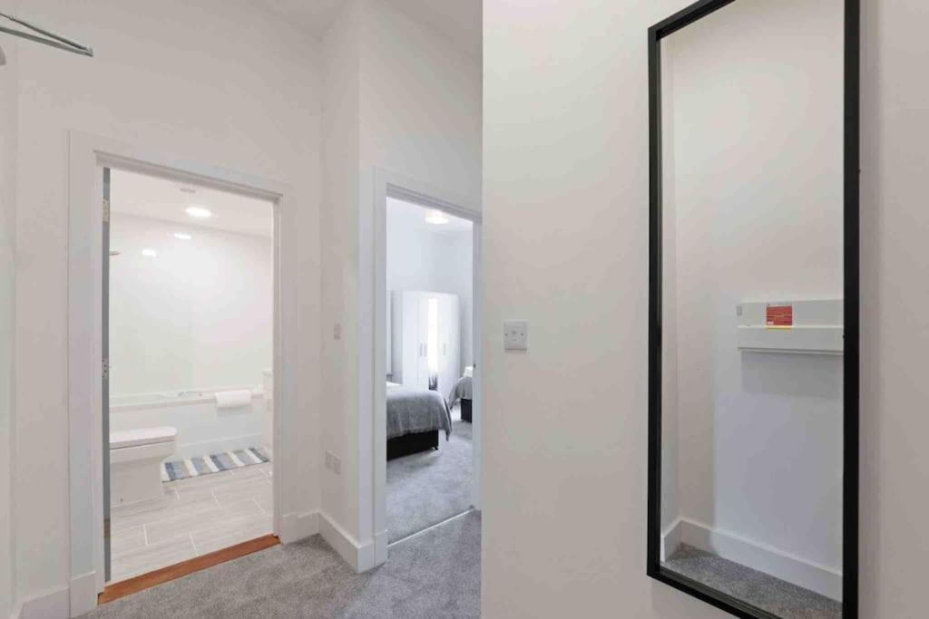 Town Center Apartment In Bishops Stortford Birchanger Екстериор снимка